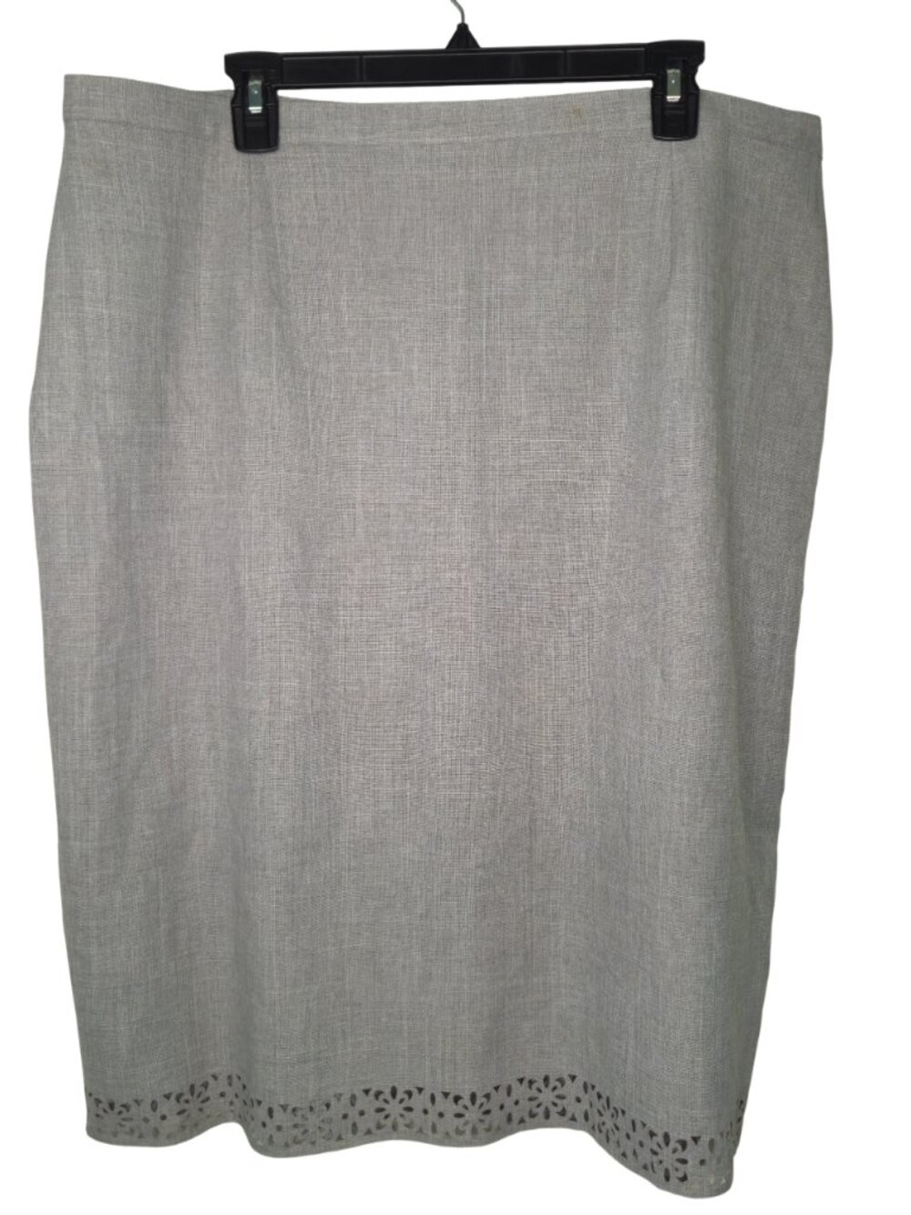 NEW Alfred Dunner Gray Laser Cut Skirt Plus Size 12
